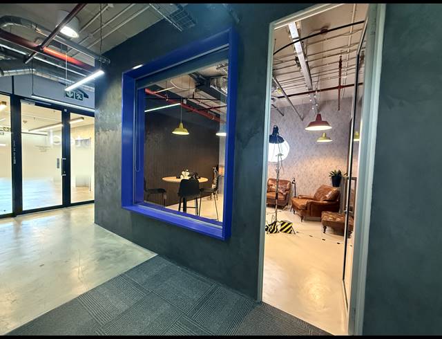 30M² SERVICED OFFICE TO LET IN ROSEBANK